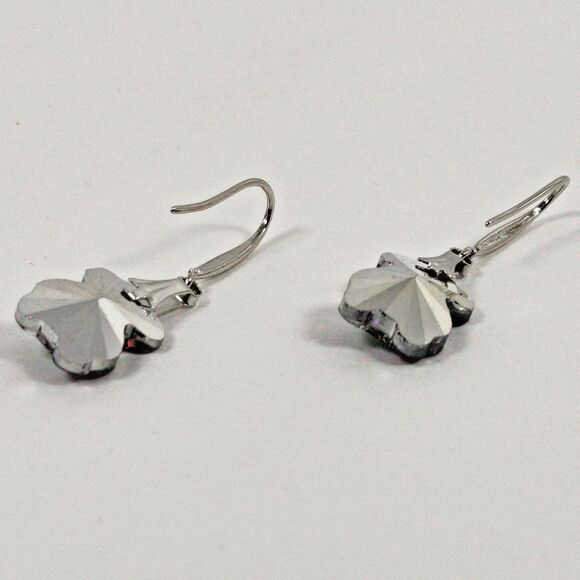 Silver Tone Metal Iridescent Glass Dangle Earrings Teddy Bear Clover Flower - Picture 9 of 11